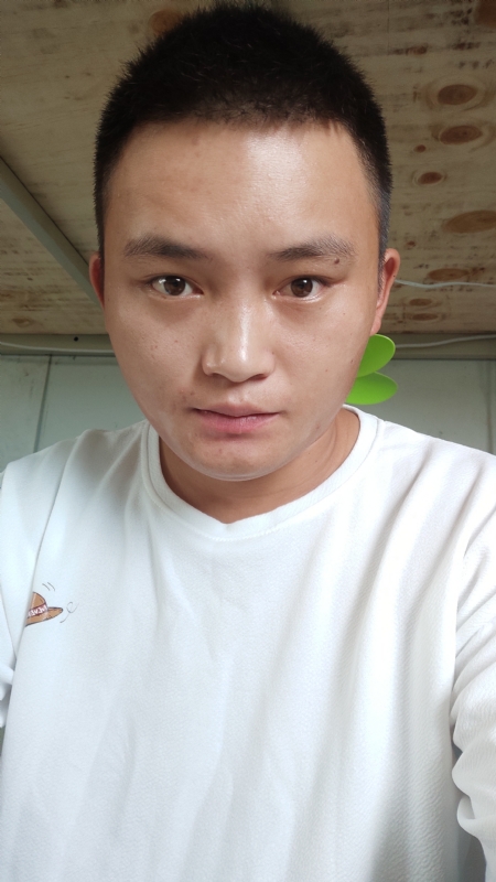 水里面的云呀的第一张照片--顺昌相亲网