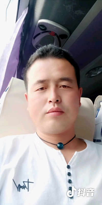 瞬间被爱上的第一张照片--顺昌相亲网