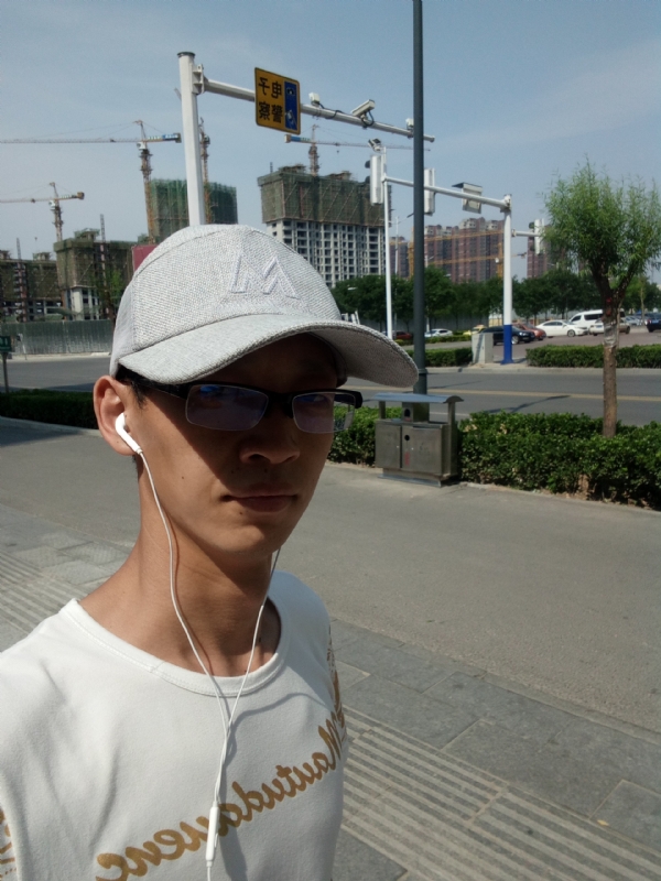 挥一挥手什么都没有的第一张照片--顺昌相亲网