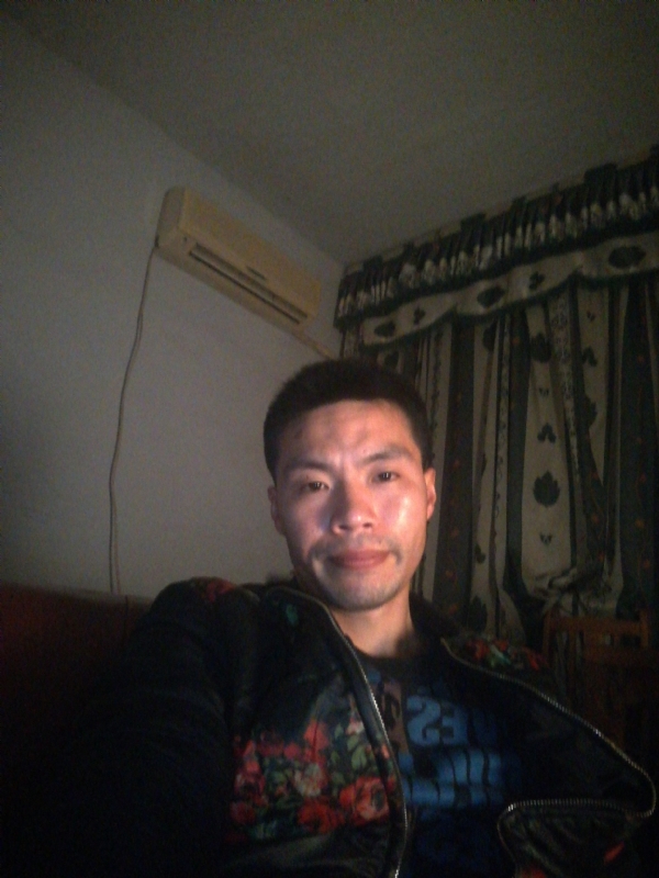 性情男儿的第一张照片--顺昌相亲网