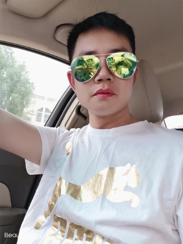 奋斗的第一张照片--顺昌相亲网