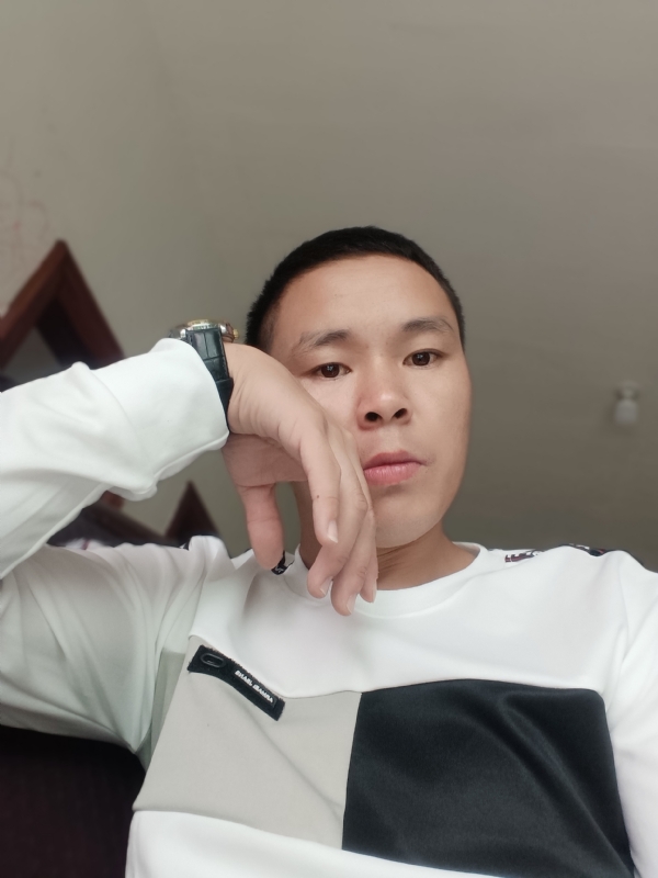 冷漠的第一张照片--顺昌相亲网