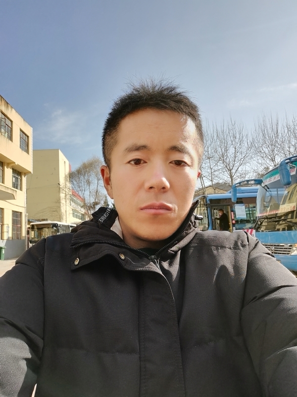 孤独的云的第三张照片--顺昌相亲网