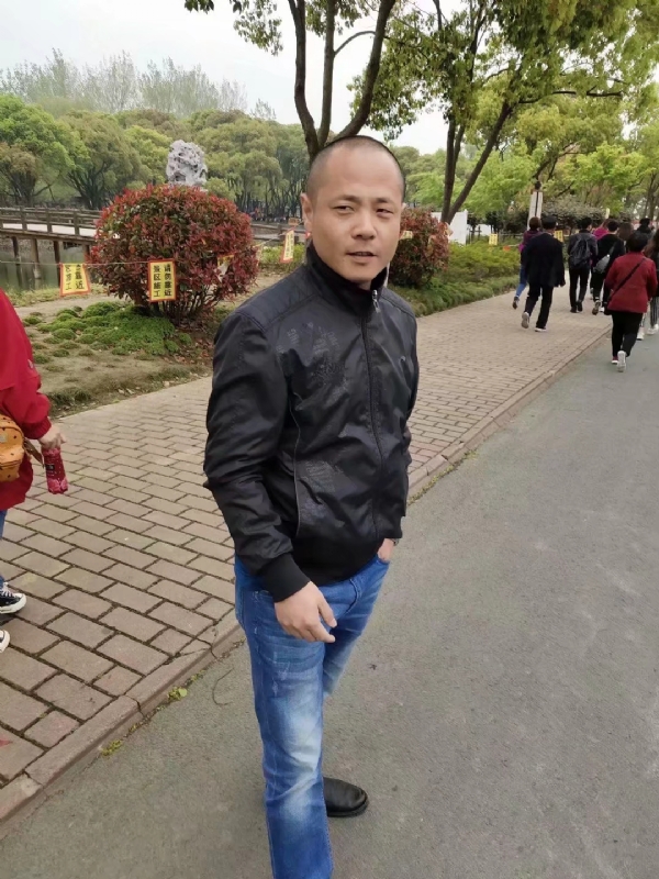 傻子的第一张照片--顺昌相亲网