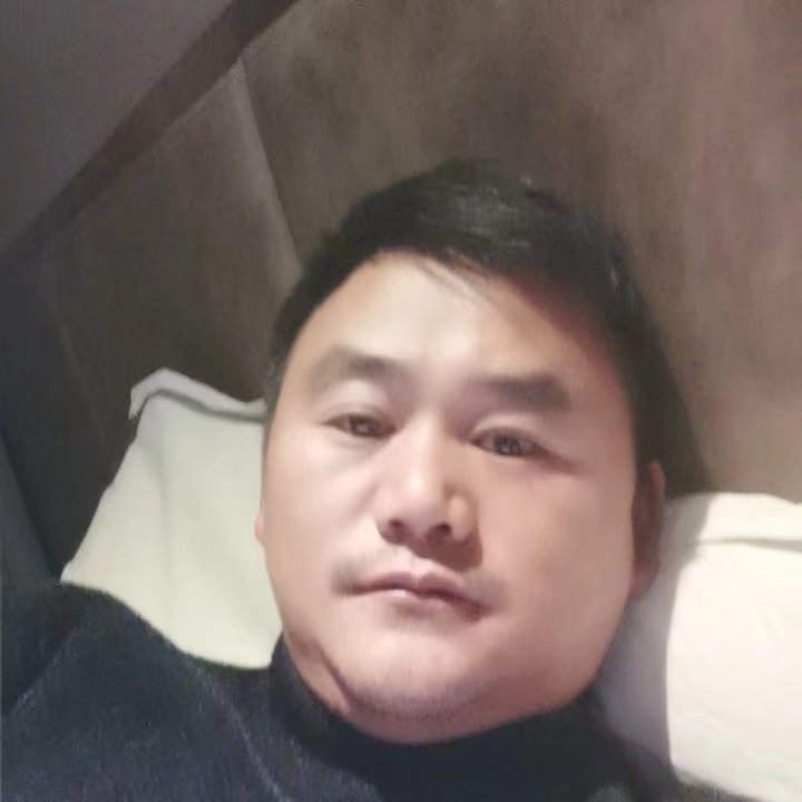 奔跑的第三张照片--顺昌相亲网