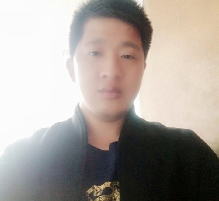 形影不离的第一张照片--顺昌相亲网