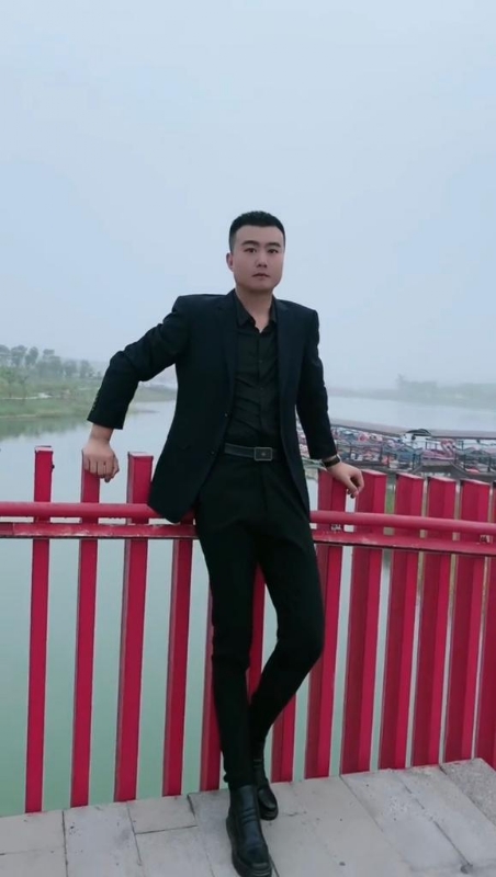 Albert的第一张照片--顺昌相亲网